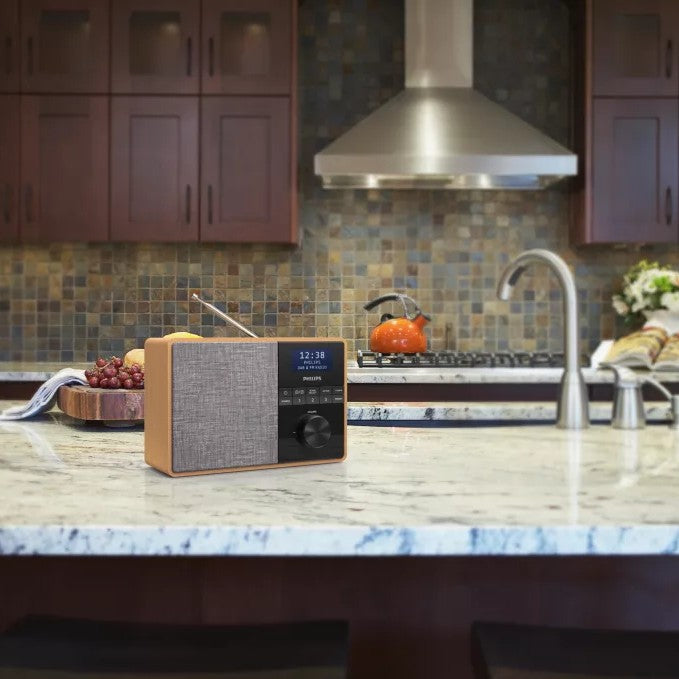 DAB vs FM Radio: What’s the Difference and Which Should You Choose?